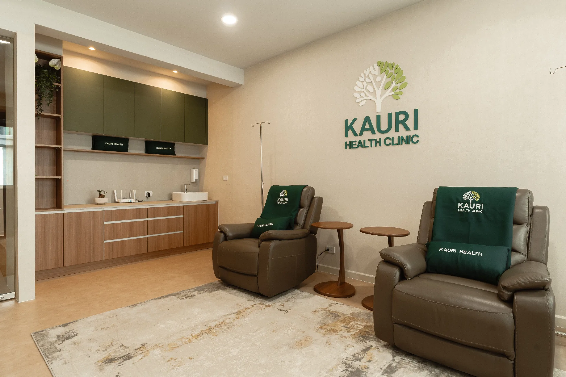 เก้าอี้ปรับเอนในพื้นที่ให้วิตามินทางหลอดเลือดดำของ Kauri